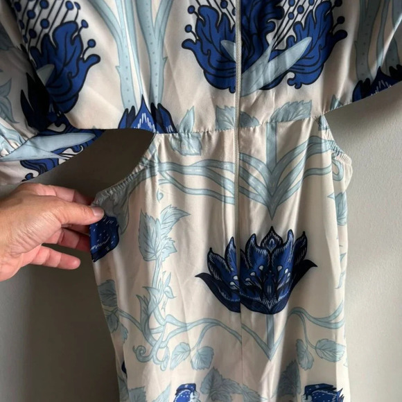 Almada Womens Puff Sleeve Side Cutouts Floral Maxi Dress Blue White Sz Small - Picture 5 of 13
